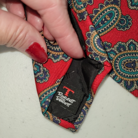 Robert Talbott Carmel by the Sea Pebble Beach 100% Silk Men's Tie - Picture 6 of 7